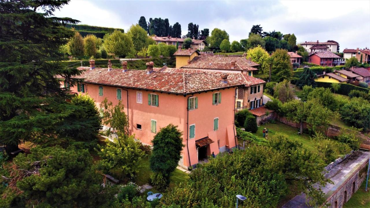 Hazelnut Valley Guarene Exterior photo